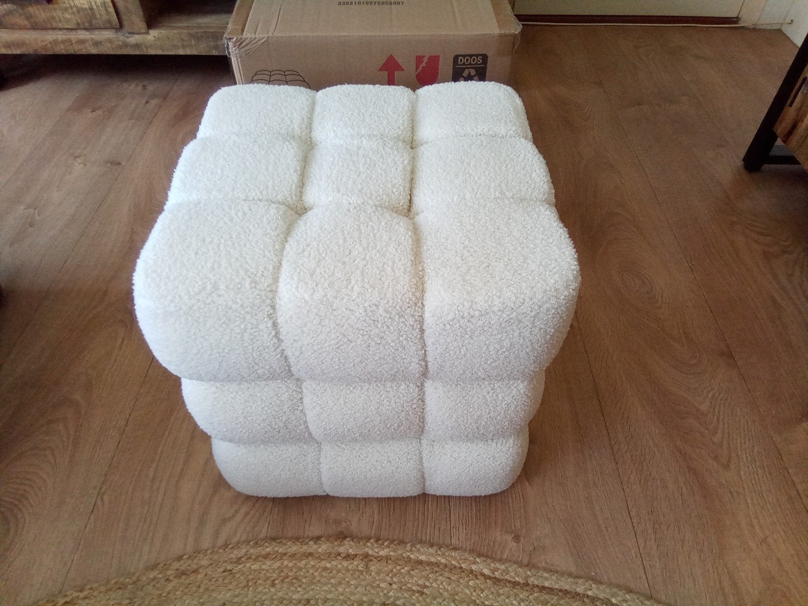 NIEUWE TEDDY ROSA- OFF WHITE POEF KWANTUM MATEN: 43X43X43 CM, Ophalen, Nieuw, Vierkant, Stof