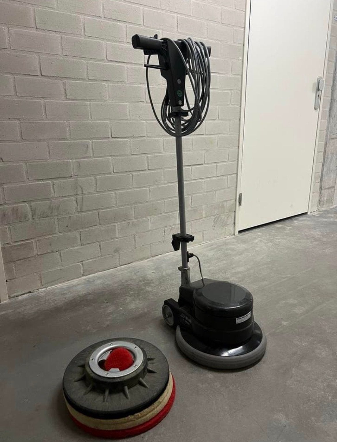 Wirbel Limpia 13 Professionele Eenschijfsmachine, Ophalen, Gebruikt