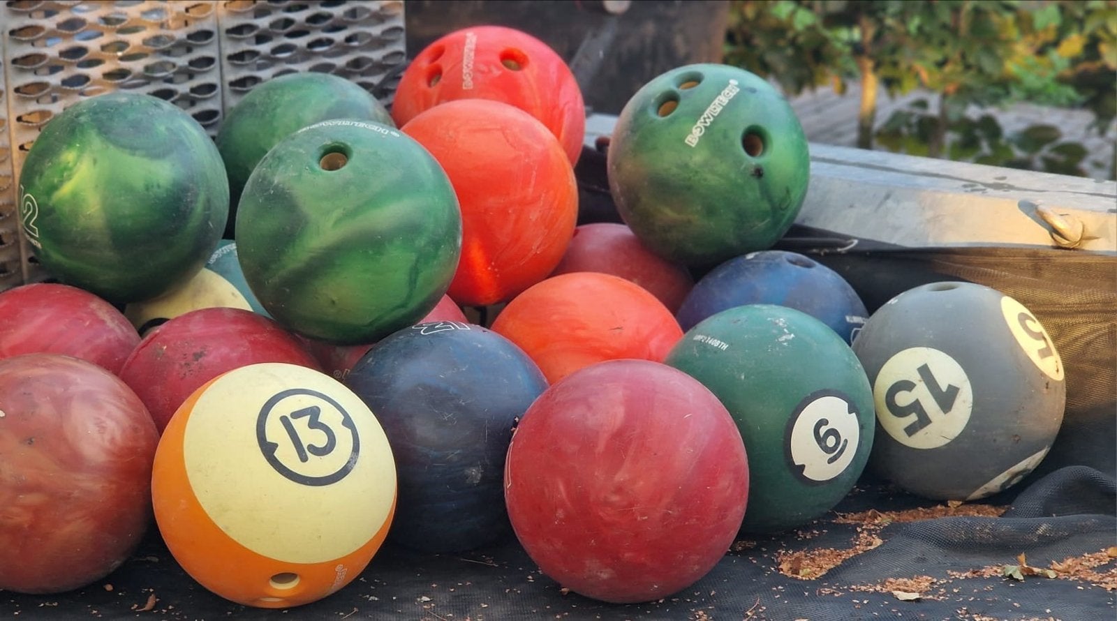 32 Diverse collectie bowlingballen, Sport en Fitness, Biljarten en Poolen, Ophalen, Gebruikt, Overige typen