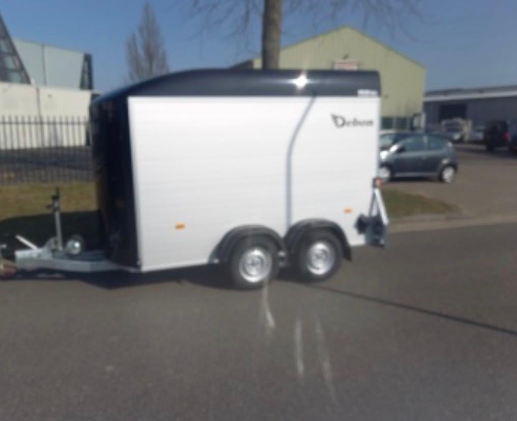 Inboedel waaronder DEBON ROADSTER 500, Ophalen