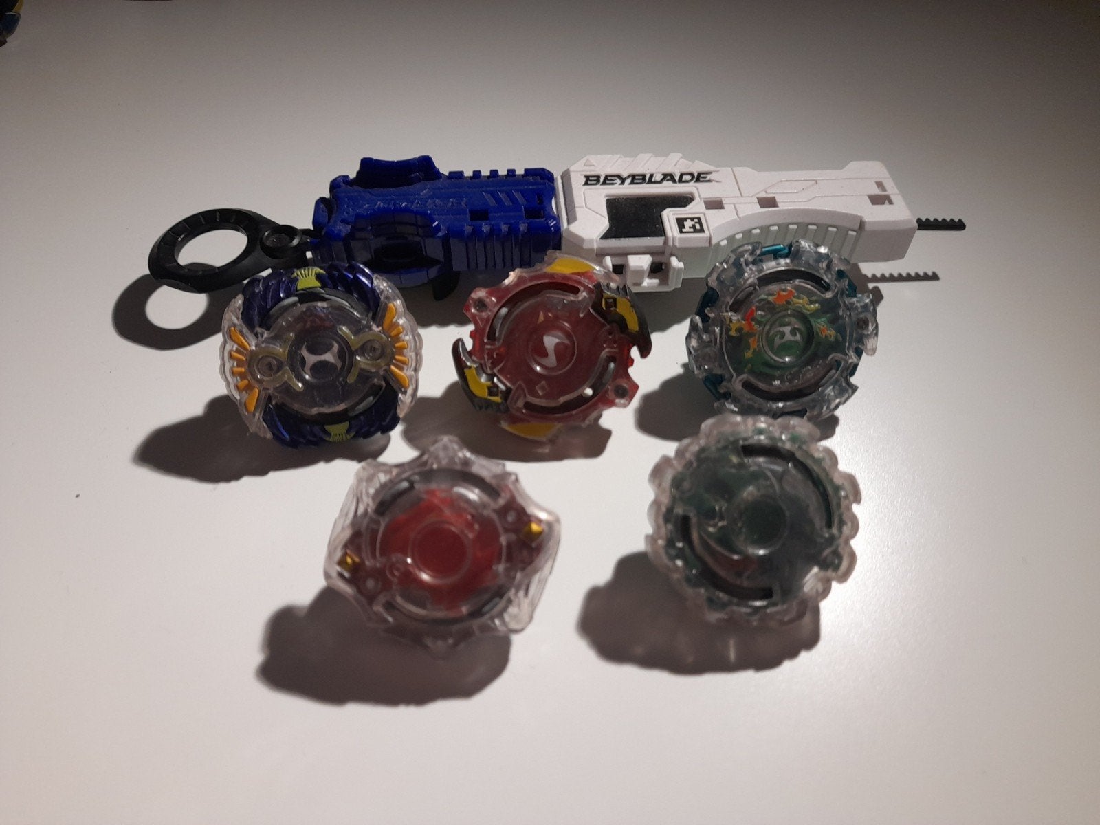 Beyblade Burst Set met 5 Beyblades en 2 Starters, Ophalen of Verzenden, Gebruikt