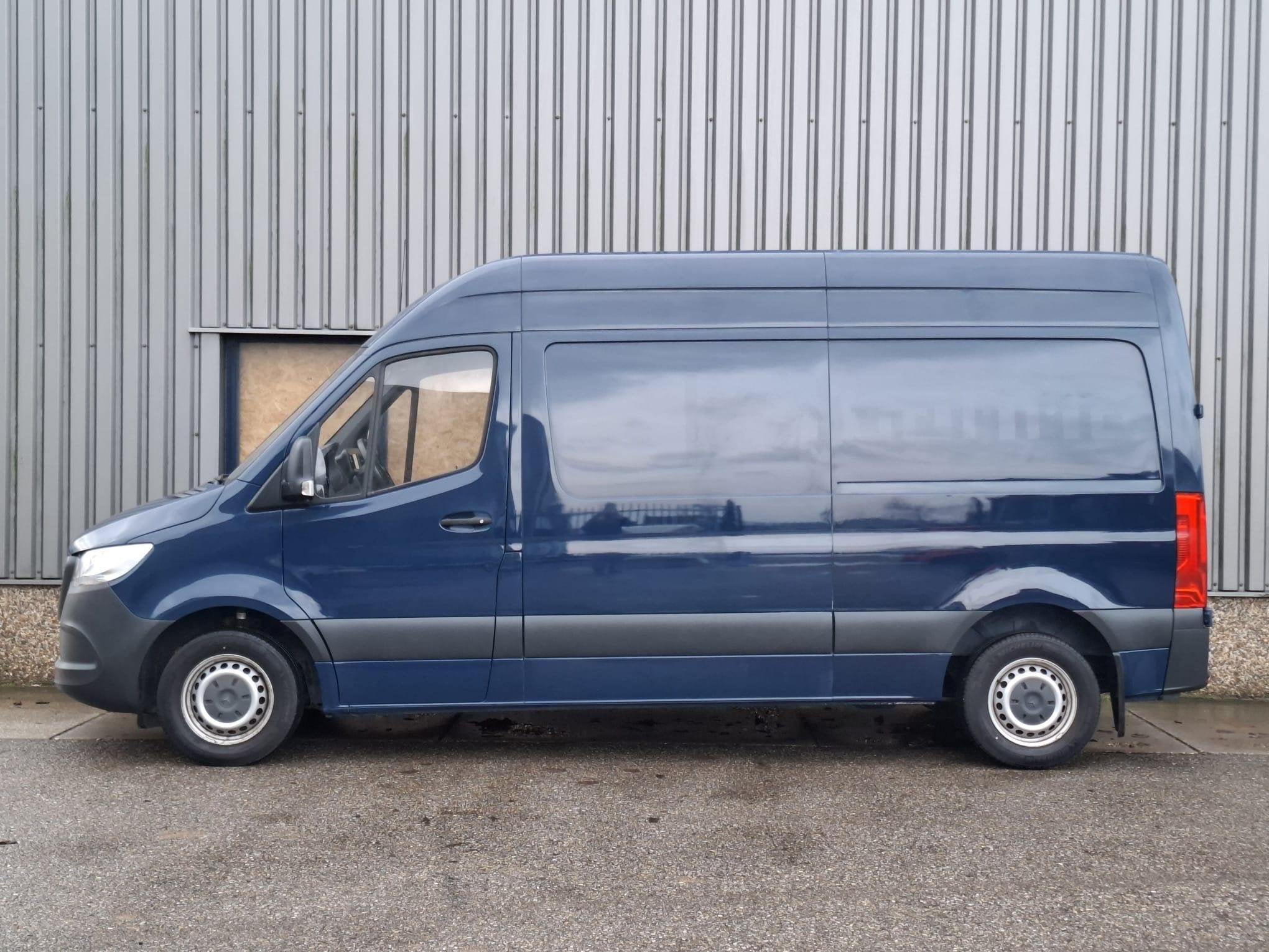 Mercedes-Benz Sprinter 311 2.2 CDI L2H2 / AIRCO / CAMERA / 3, Stof, Gebruikt, Euro 6, 4 cilinders