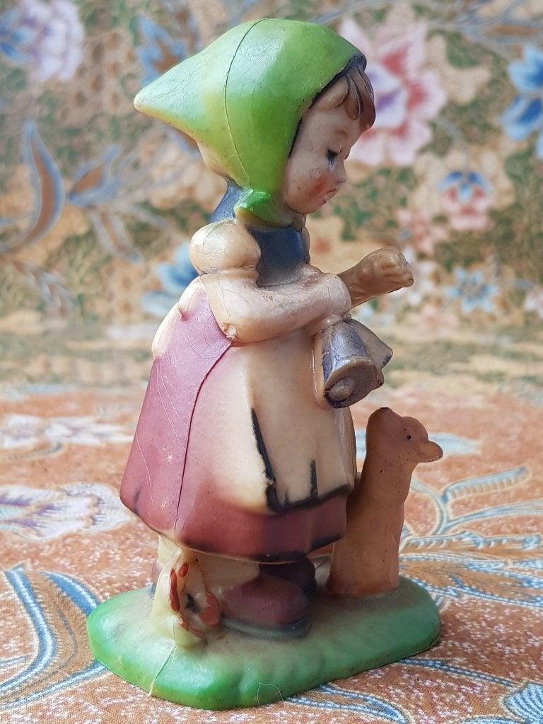 Mooi oud vintage beeldje van een meisje met lammetje 10,7 cm, Ophalen of Verzenden