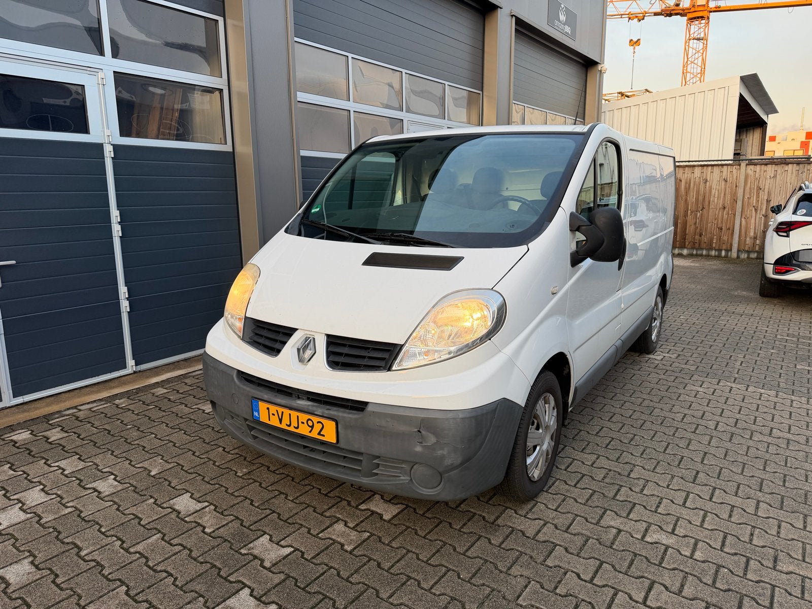 Renault Trafic T27 2.0 dCi L1H1 | Airco | Trekhaak, Voorwielaandrijving, 1995 cc, 4 cilinders, Origineel Nederlands