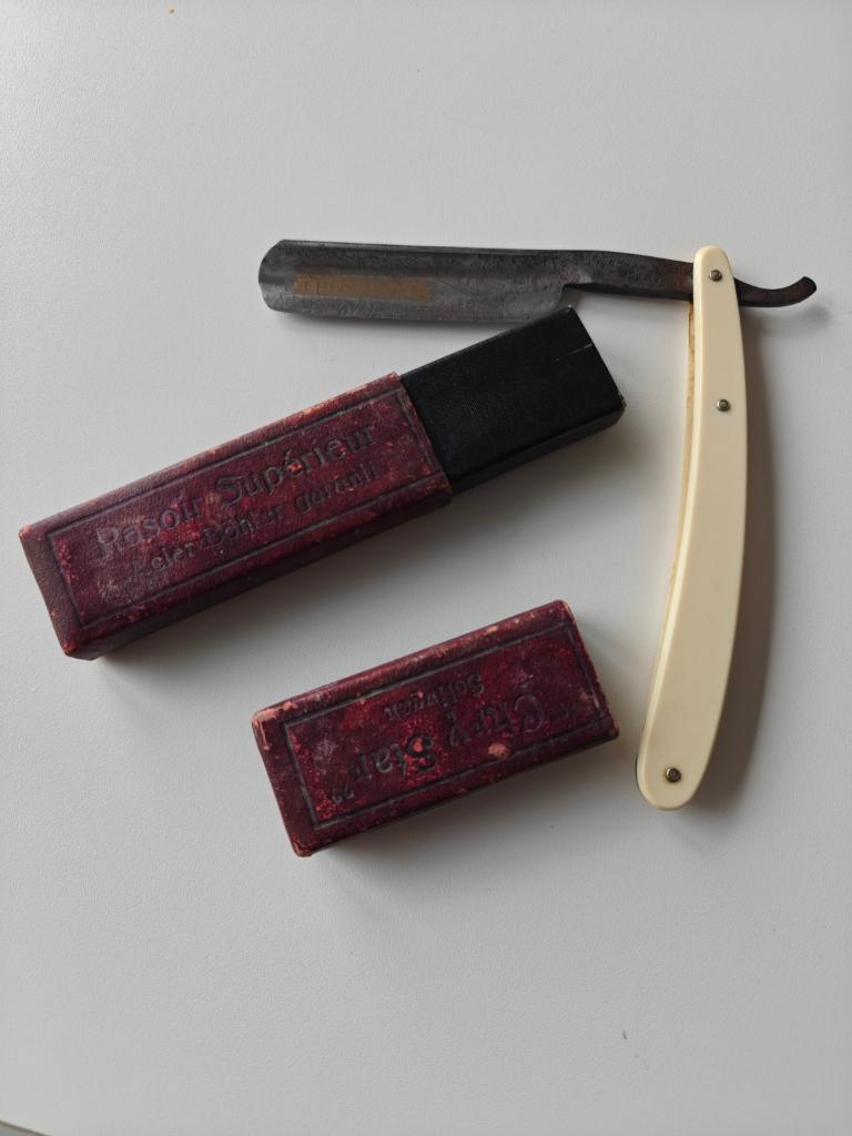 Antiek scheermes, Antiek en Kunst, Antiek | Gereedschap en Instrumenten, Ophalen of Verzenden