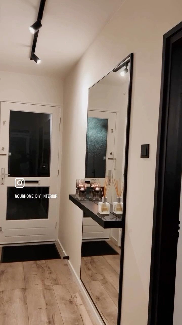 Spiegel met plank, Huizen en Kamers
