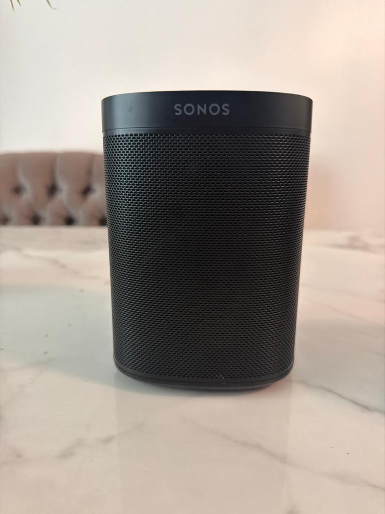 Sonos One (Gen 2) Smart Speaker - Model S22, Audio, Tv en Foto, Luidsprekers, Overige typen, Ophalen of Verzenden, Zo goed als nieuw