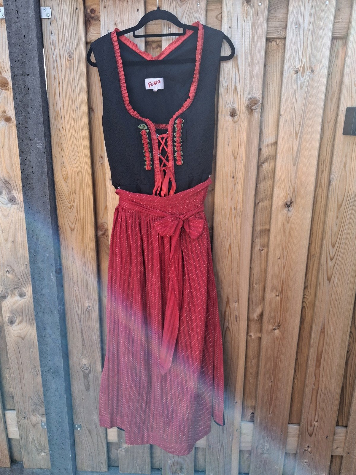 Festa Dirndl Jurk Zwart Rood Maat 46 Oktoberfest, Ophalen, Zwart, Festa, Maat 46/48 (XL) of groter