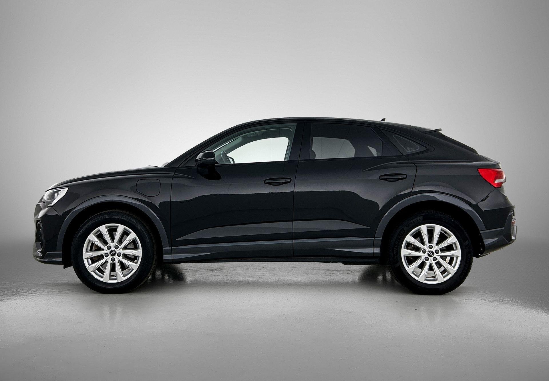 Audi Q3 Sportback 45 TFSI e Attraction 245 PK | Automaat | N, Auto's, 12 maanden, Gebruikt, Zwart, Hybride Elektrisch/Benzine