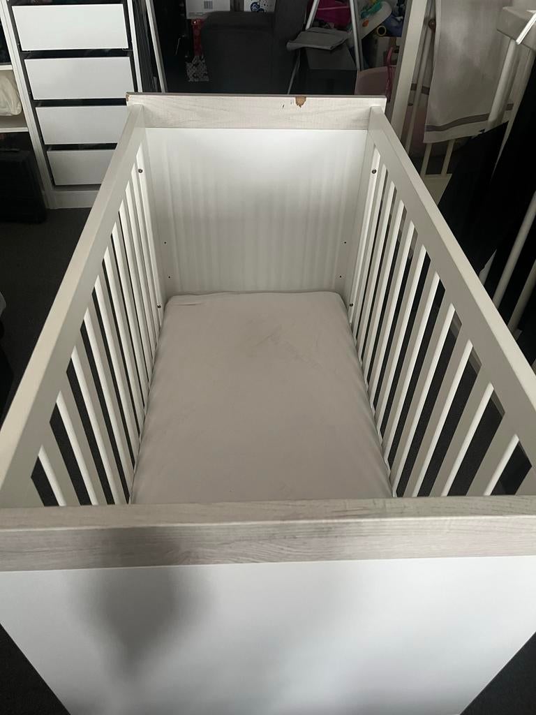 Baby ledikant met  matras, Ophalen, Gebruikt, Ledikant