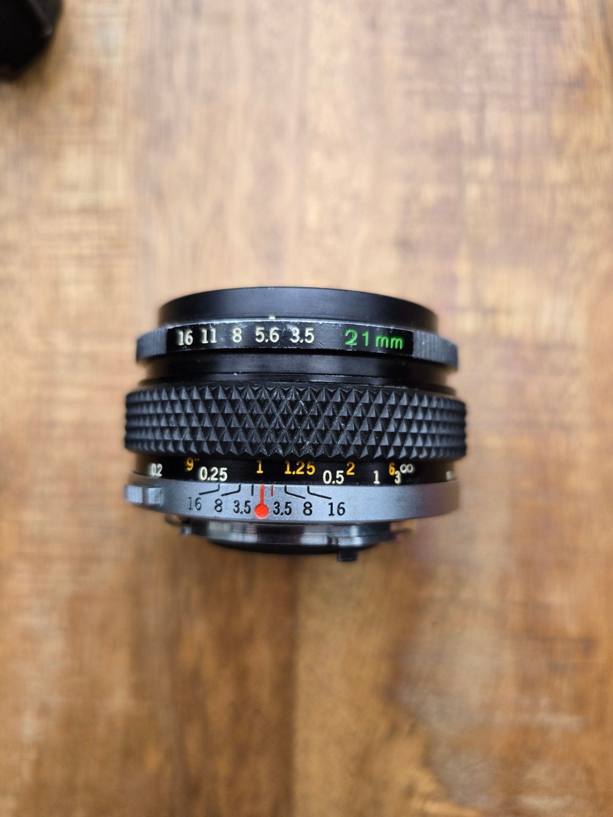 Olympus Zuiko 21mm f/3.5 groothoeklens voor het Olympus OM, Ophalen of Verzenden, Groothoeklens