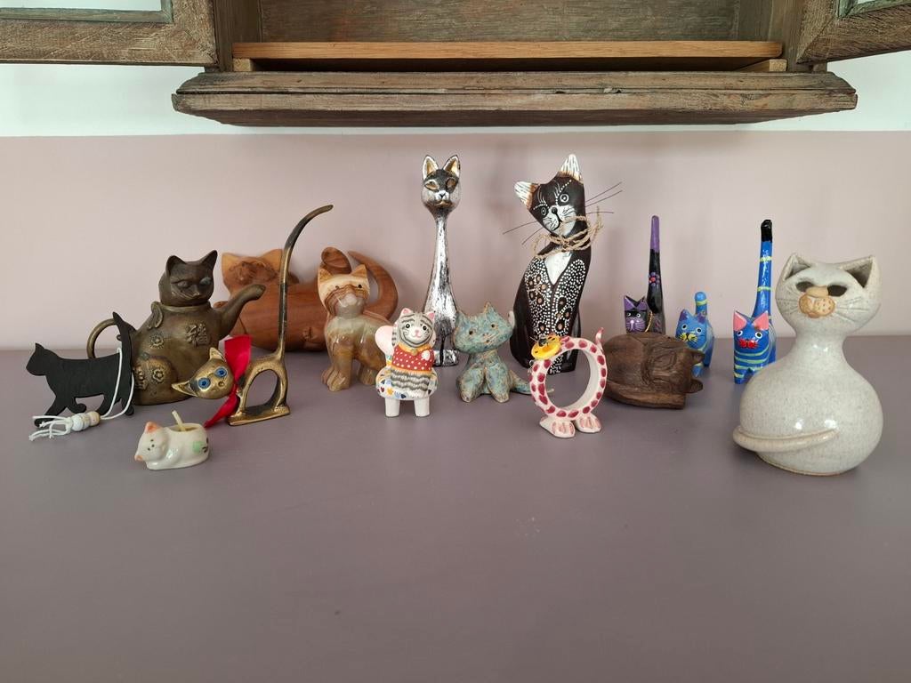 Kleine kattenbeeldjes div materiaal, Verzamelen, Ophalen, Dier