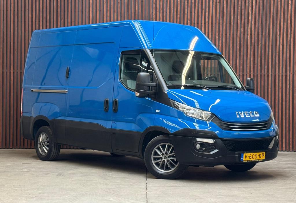 Iveco Daily 35S16V 2.3 H3 AUT NAVI-CAMERA-CLIMA-CRUISE-TREKH, Automaat, Achterwielaandrijving, Gebruikt, Iveco