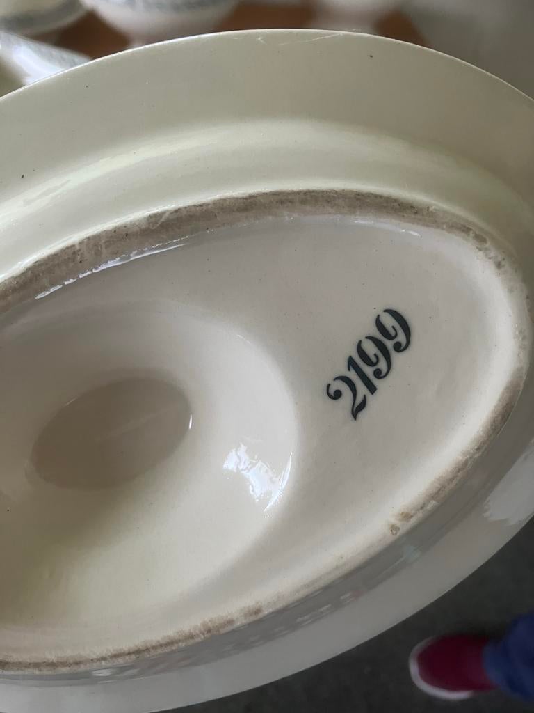 Antiek servies (2199), Ophalen