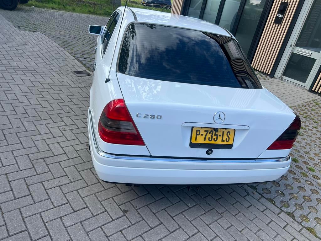 Mercedes c 280, Auto's, Automaat, Achterwielaandrijving, Wit, Grijs