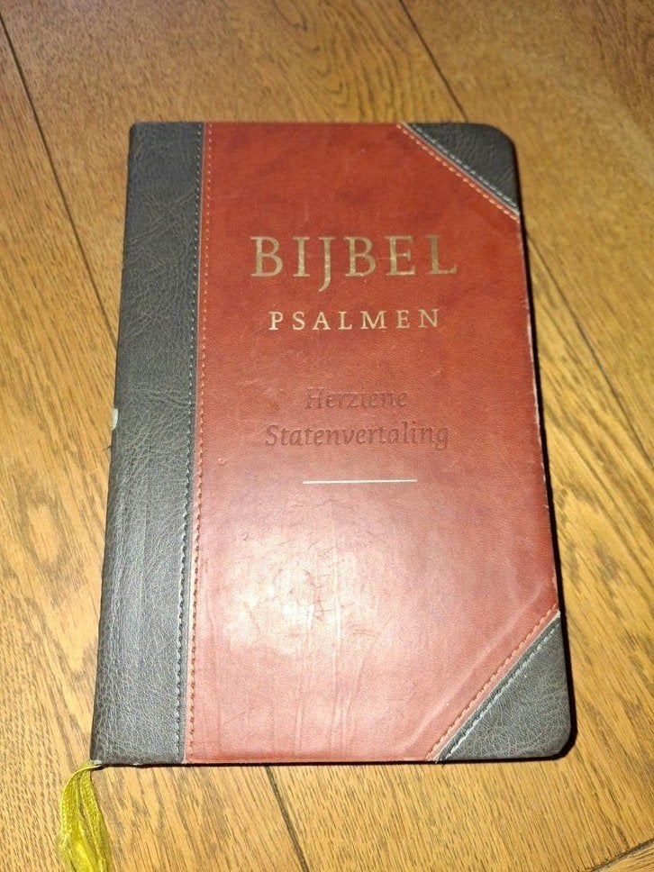 bijbel met psalmen. h.s.v., Ophalen of Verzenden, Gelezen