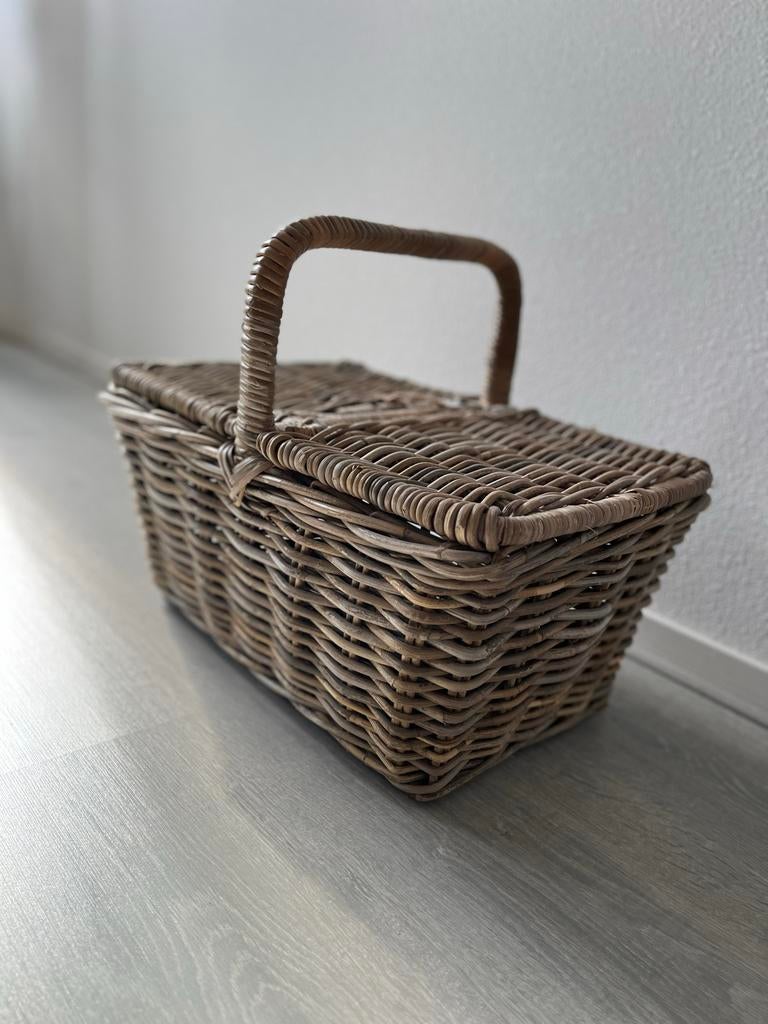 Grote rieten picknickmand met handvat, Ophalen, Nieuw, Zonder inhoud