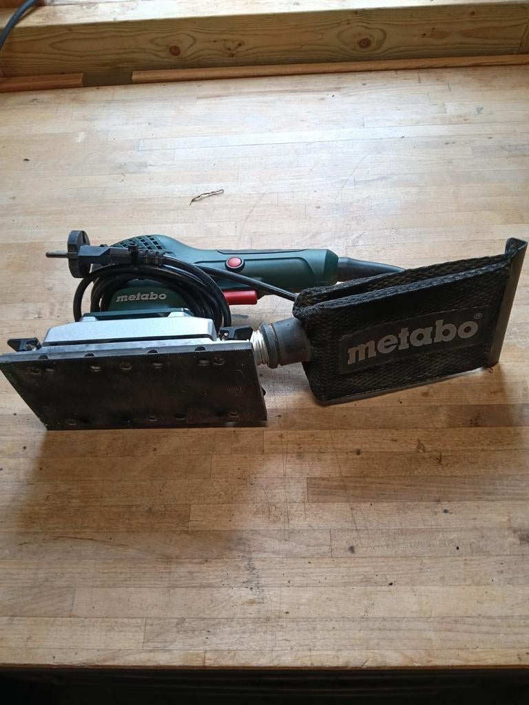 Metabo vlakschuurmachine, Ophalen of Verzenden, Gebruikt, Minder dan 600 watt, Vlakschuurmachine