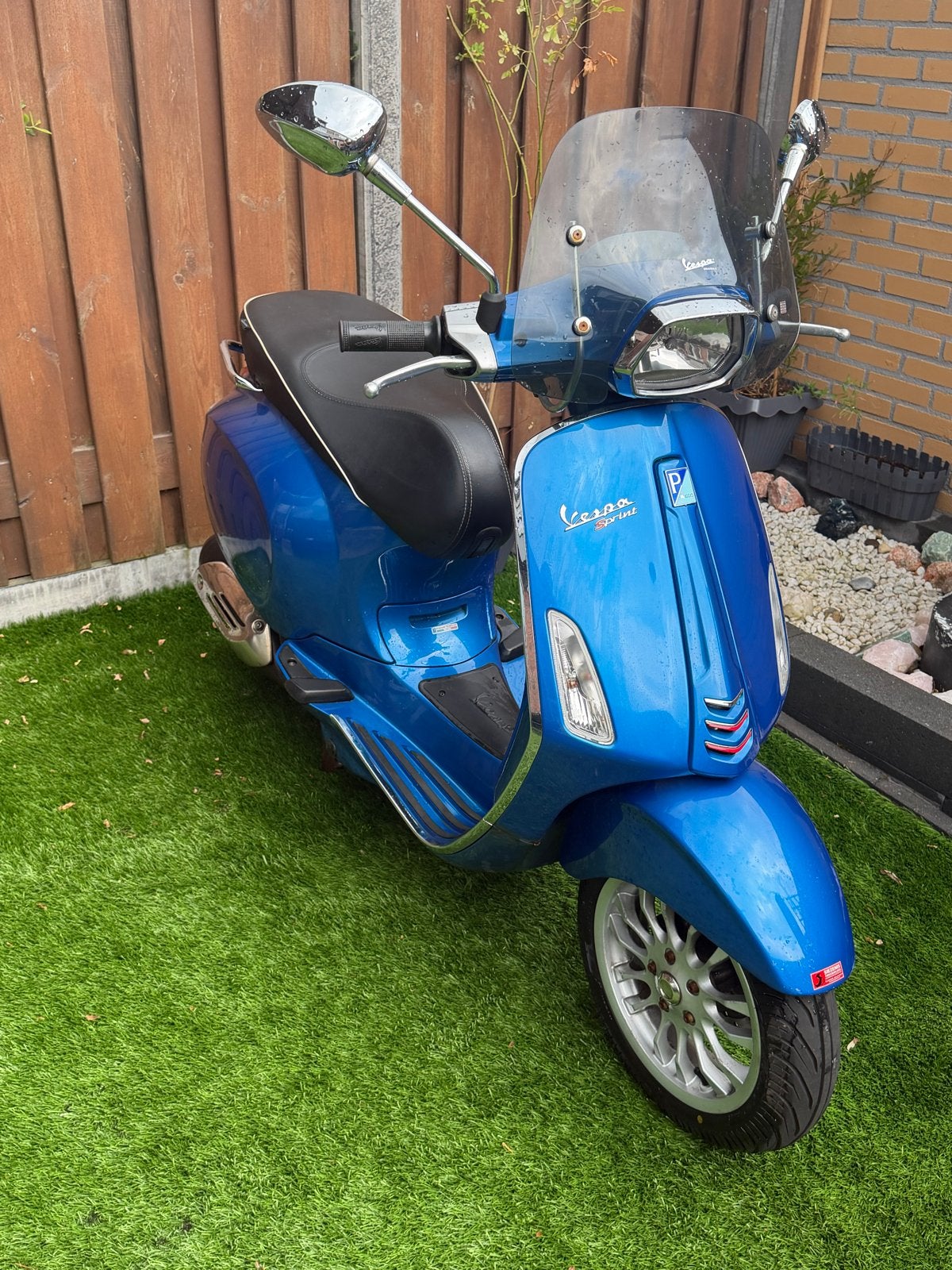 Vespa Sprint 50 4T blauw, Overige modellen, Maximaal 45 km/u, Ophalen of Verzenden, Zo goed als nieuw