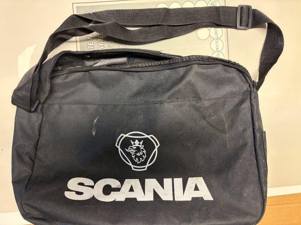 Scania tasje en documenten mapje, Verzamelen, Ophalen of Verzenden, Auto's