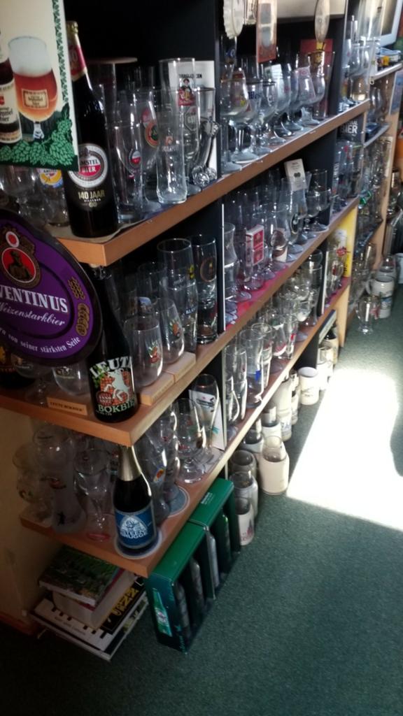 Bierglazen on pullen., Verzamelen, Biermerken, Ophalen of Verzenden, Glas of Glazen, Overige merken