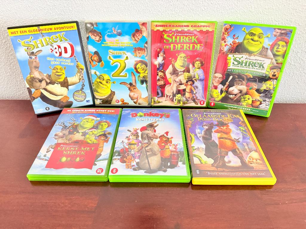 6 dvd's van Shrek & De gelaarsde kat, Tekenfilm, Amerikaans, Ophalen of Verzenden, Zo goed als nieuw