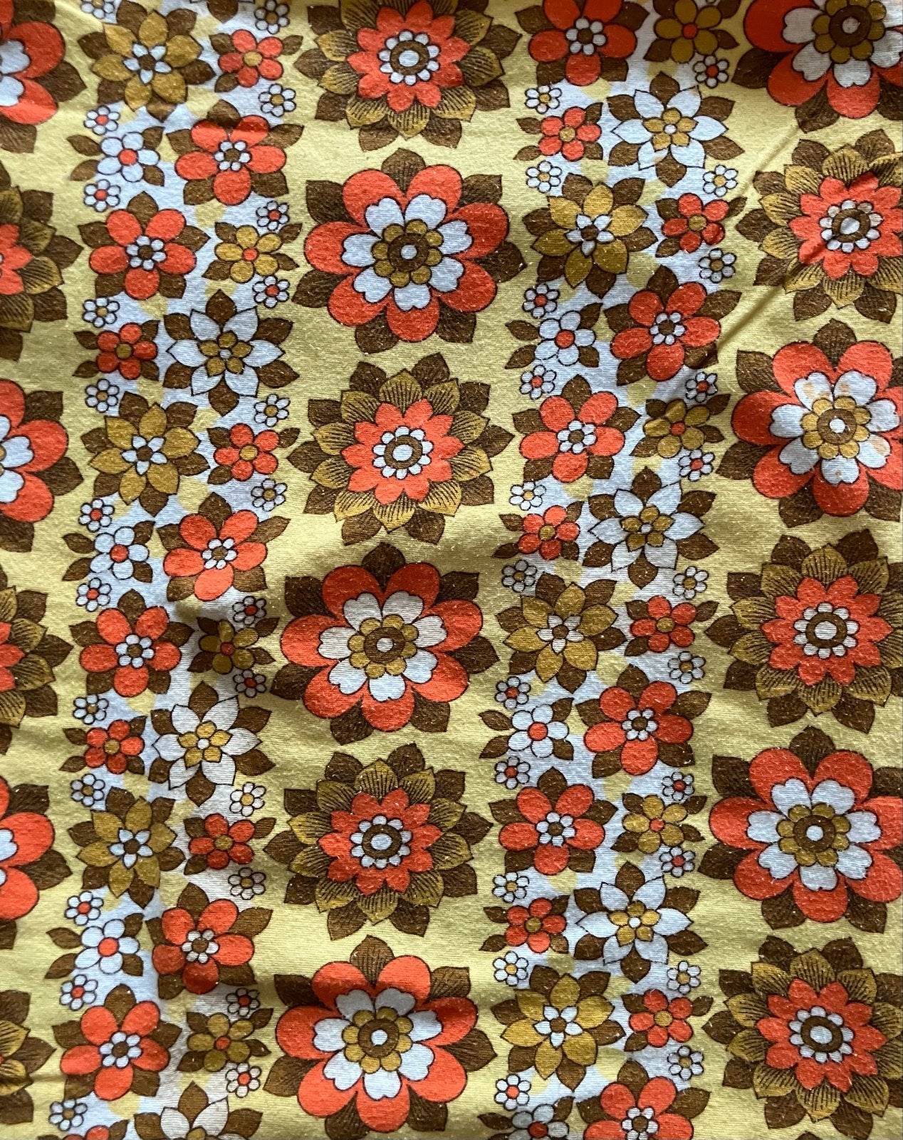 Vintage bloemenstof geel oranje bruin zacht flanel, Gebruikt, Meerkleurig, 120 cm of meer, 200 cm of meer