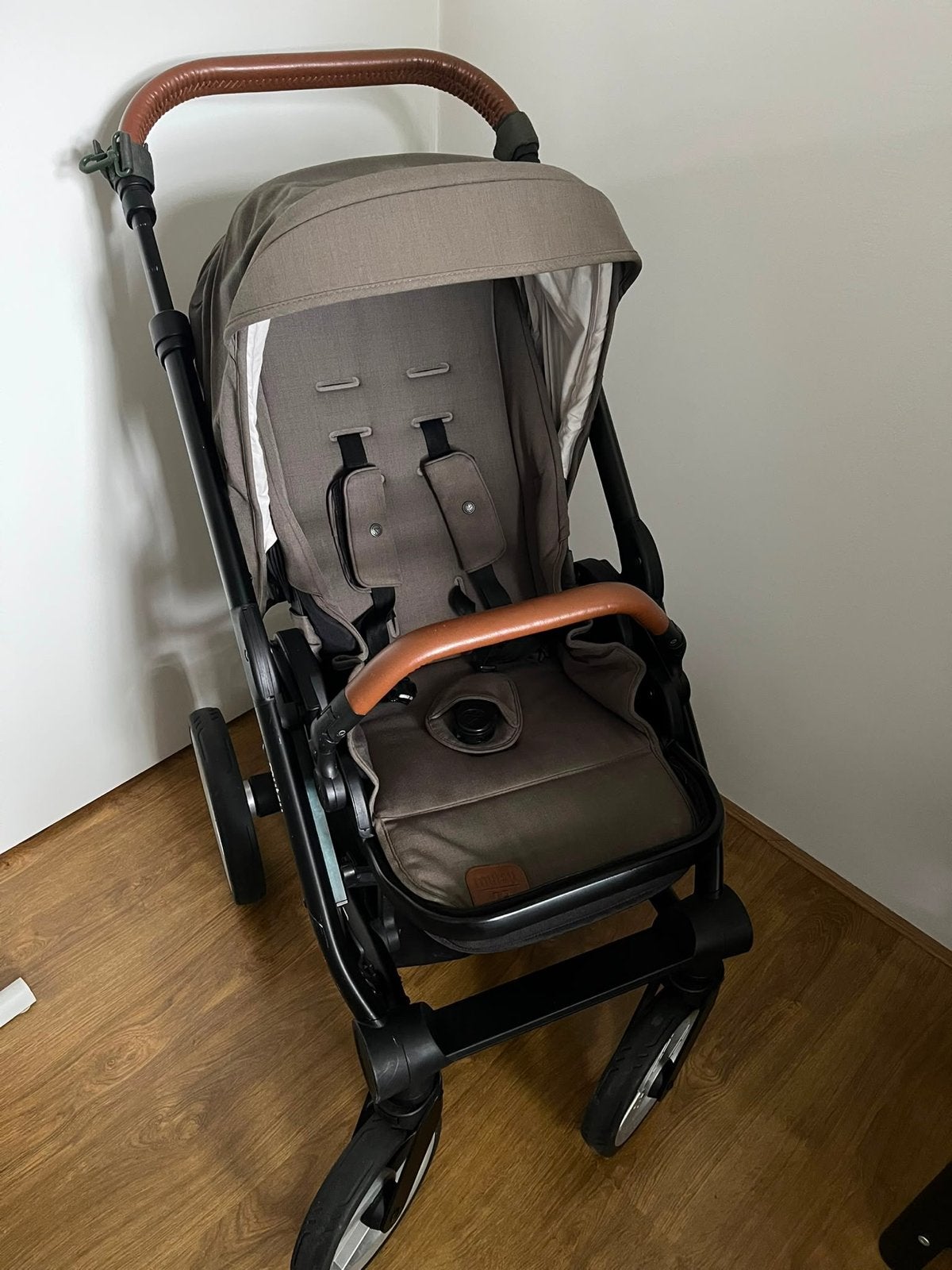 Mutsy kinderwagen met reiswieg en accessoires, Ophalen, Gebruikt, Combiwagen, Met reiswieg