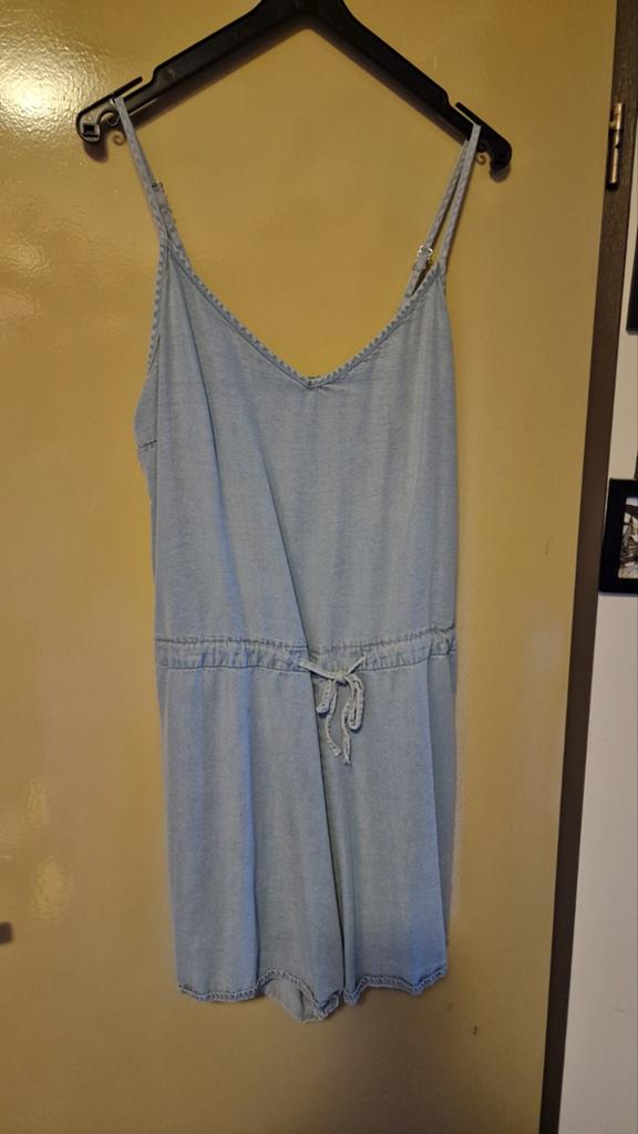 Zomerse korte jumpsuit maat 44, Ophalen of Verzenden, Zo goed als nieuw, Maat 42/44 (L)