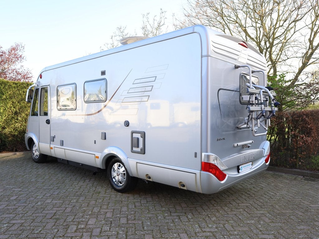 Hymer B 654 SL 3L 160 pk | Frans bed + hefbed, Ringverwarming, Fiat, 6 tot 7 meter, Bedrijf
