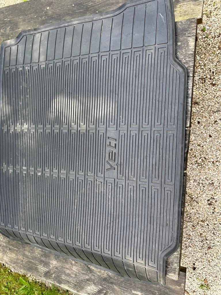 Skoda yeti dakdragers,bagagemat,hondenrek, Ophalen