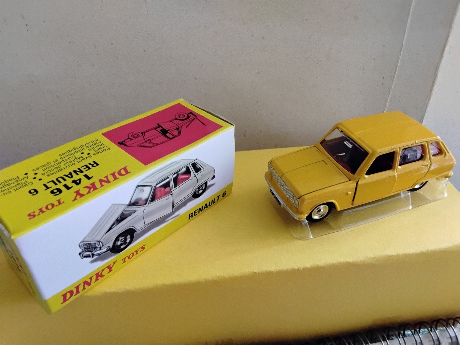 DINKY TOYS ATLAS RENAULT 6 NO 1416, Ophalen of Verzenden, Auto, Dinky Toys