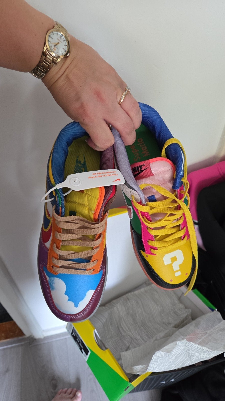 Unieke Nike Dunk Low Super Mario Bros. Sneakers, Ophalen, Overige kleuren, Nike, Nieuw