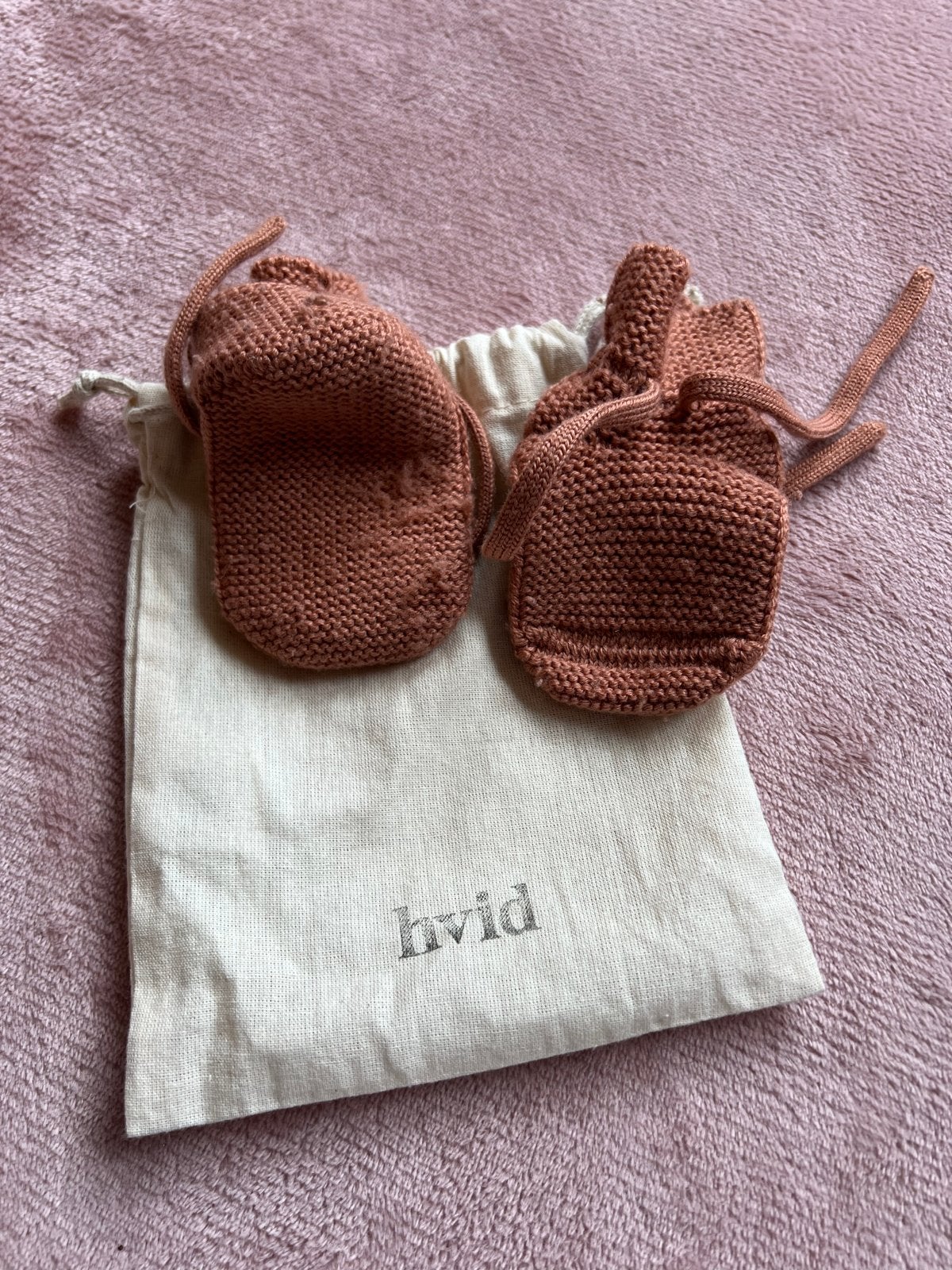 Hvid roze slofjes 9-15 maanden merino wol, Ophalen, Zo goed als nieuw, Meisje