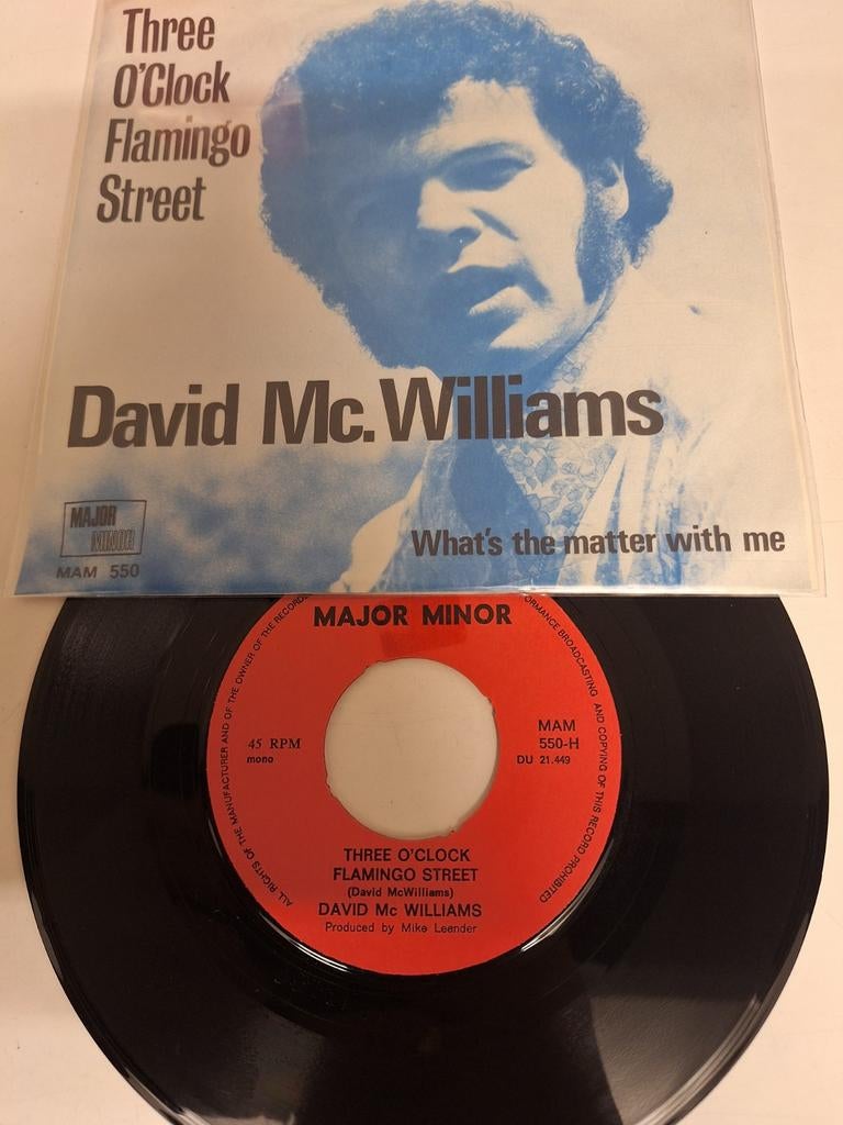 David Mc.williams - Three o'clock Flamingo Street, 1968., Fotohoes, Verzenden, 1960 - 1969, 7 inch