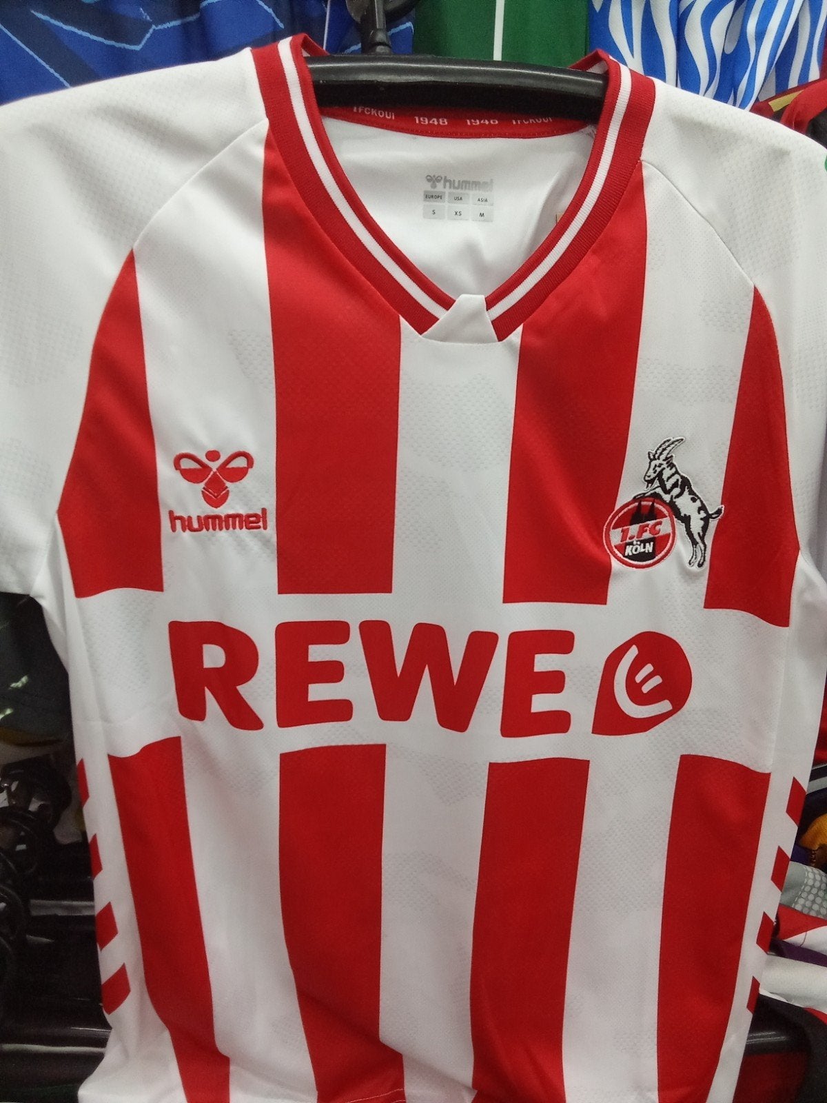Voetbalshirt Fc Köln in maat xl .nieuw, Maat XL, Ophalen of Verzenden, Nieuw, Shirt