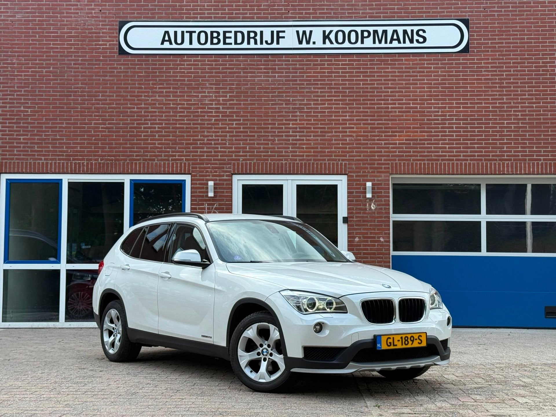 BMW X1 SDrive20i Executive, Auto's, Euro 6, 4 cilinders, Origineel Nederlands, 184 pk
