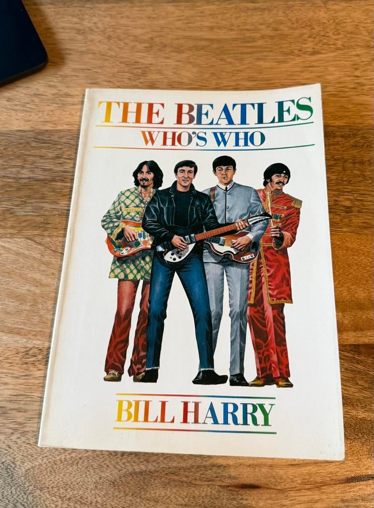 The Beatles - Who’s who book, Ophalen of Verzenden, Zo goed als nieuw, Artiest