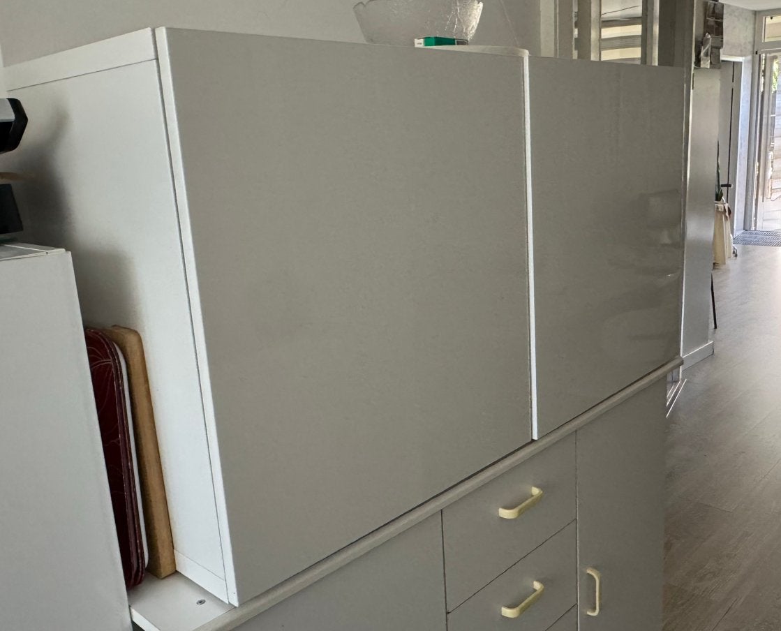 Witte opbergkast met 2 deuren (Ikea), Ophalen, Zo goed als nieuw, Wit, Enkelwandige keuken