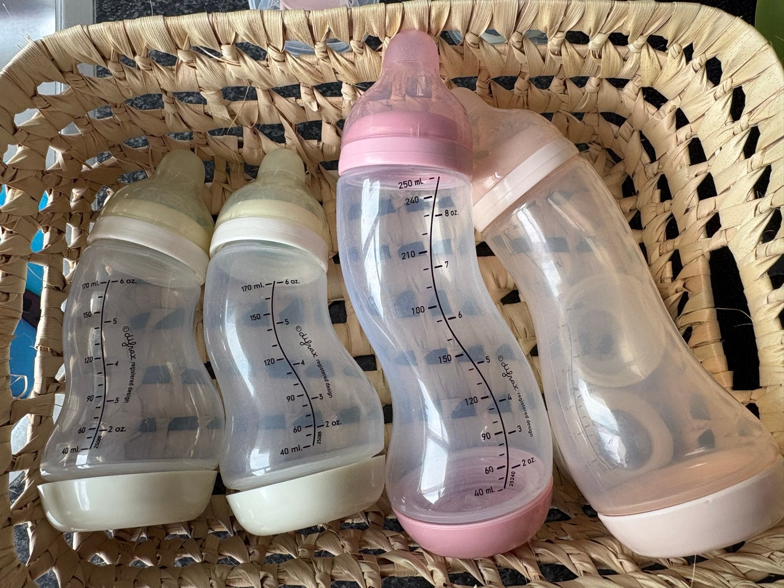 Difrax drinkflessen (groot en klein) met spenen en fopspeen, Ophalen, Gebruikt