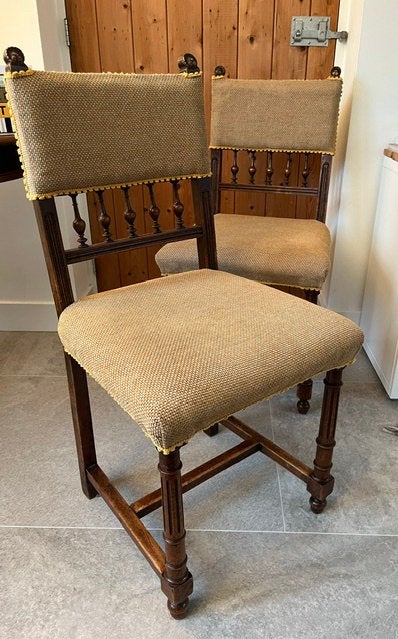 Twee leuke stoelen, Ophalen