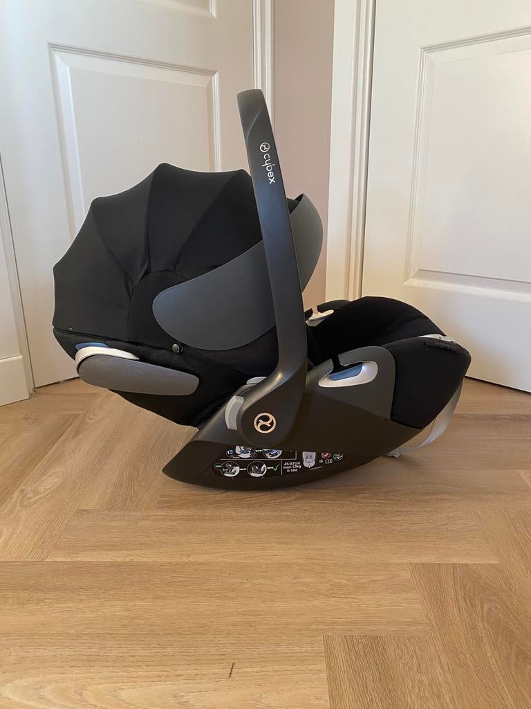 Cybex Cloud Z + isofix base, Kinderen en Baby's, Autostoeltjes, Zo goed als nieuw, Isofix, 0 t/m 13 kg, Slaapstand