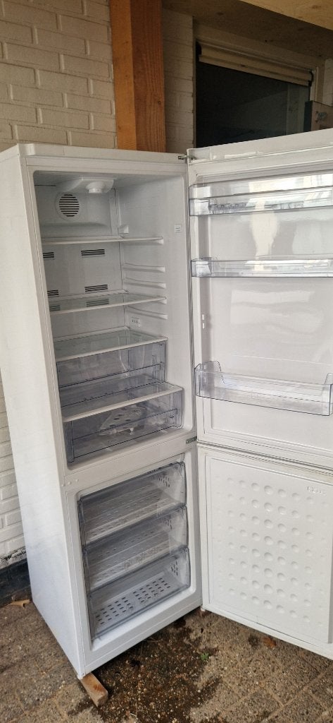 beko koel vries combinatie, Ophalen, Gebruikt, 200 liter of meer, 60 cm of meer