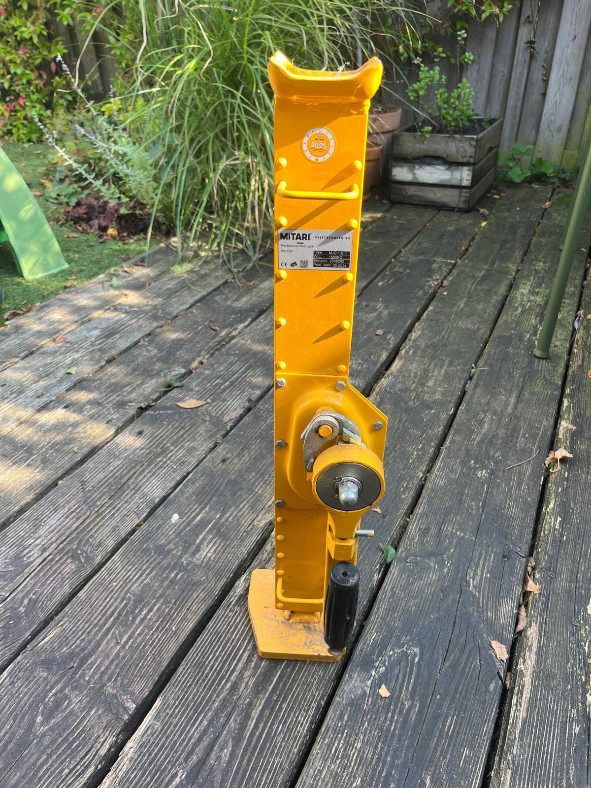 2x Domme kracht Mechanische krik, 1500KG, Ophalen of Verzenden, Zo goed als nieuw, Mechanisch, Schaarkrik