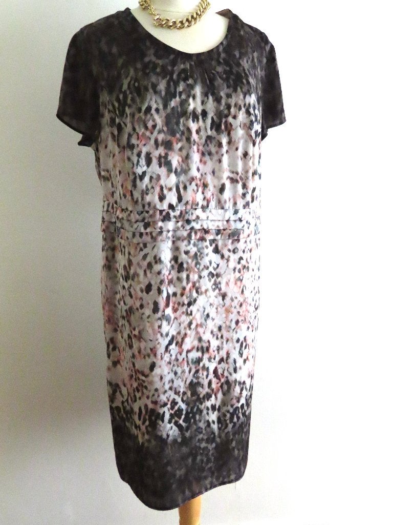 Klasse japon in fraaie kleurstelling en snit mt 46/48, Kleding | Dames, Jurken, Meerkleurig, Maat 46/48 (XL) of groter, Ophalen of Verzenden