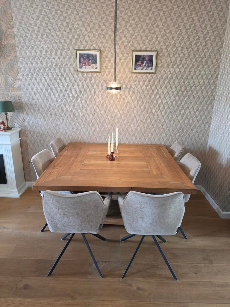 Robuuste Teakhouten Eetkamertafel en salontafel, Huis en Inrichting, Ophalen of Verzenden