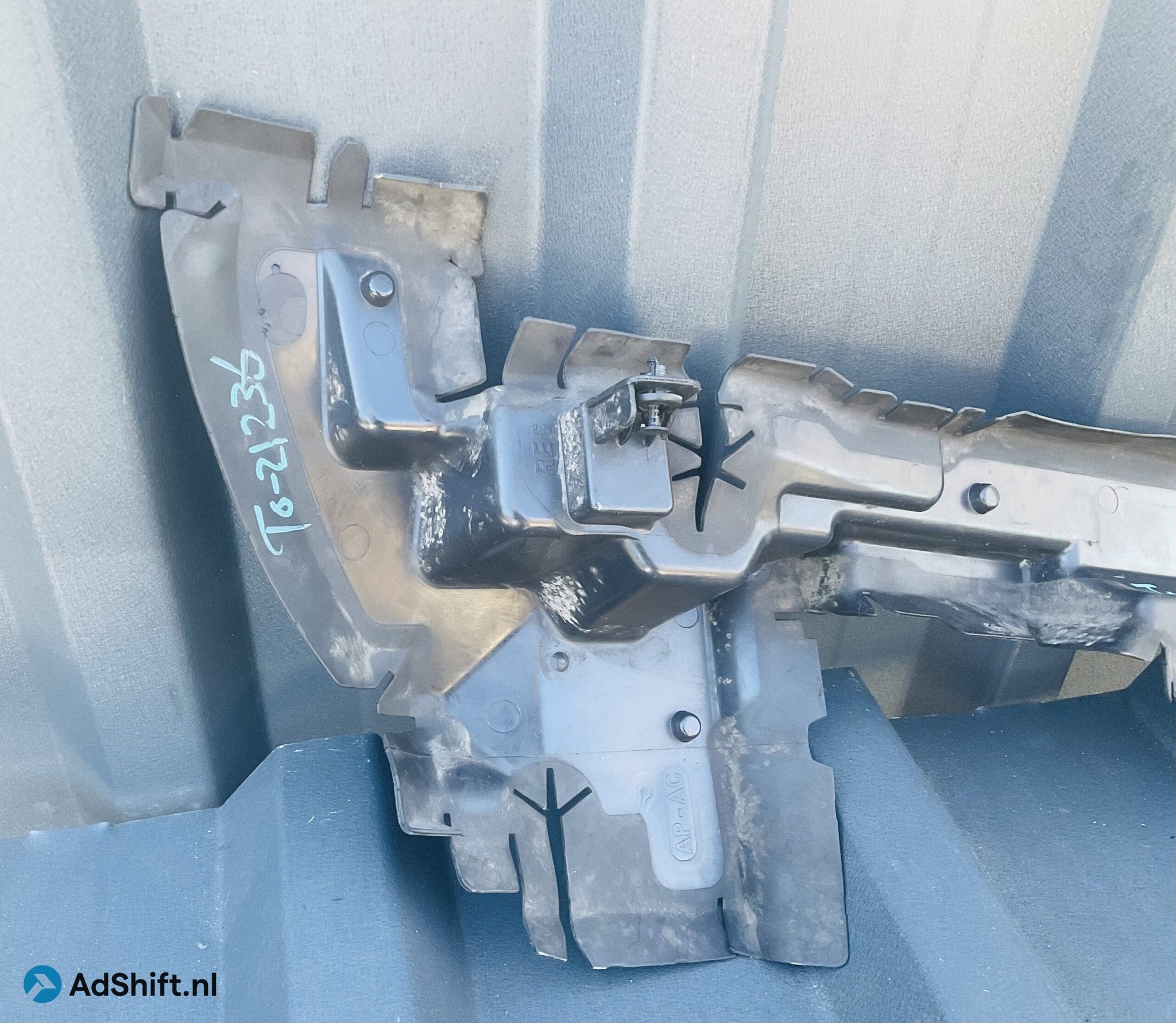 Bumper Luchtkanaal Peugeot Expert 9808276880 Luchtgeleider T, Bumper