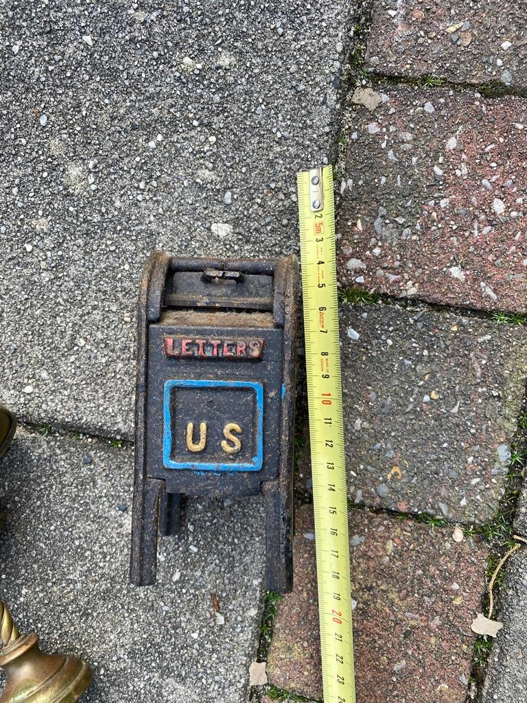 Antieke Amerikaanse Brievenbus Spaarpot - Gietijzer, Verzamelen, Spaarpotten, Gebruikt, Object of Gebouw, Metaal of Blik, Ophalen of Verzenden