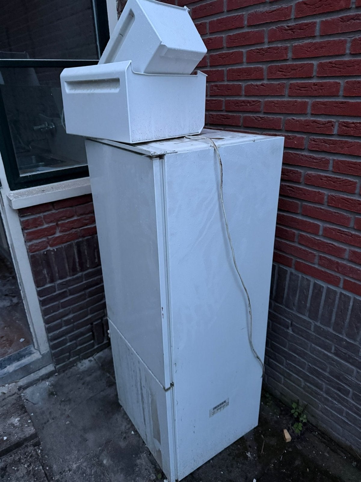 koelkast met vriesvak - Gratis af te halen dit weekend, Ophalen, Gebruikt, 120 tot 140 cm, 100 tot 150 liter