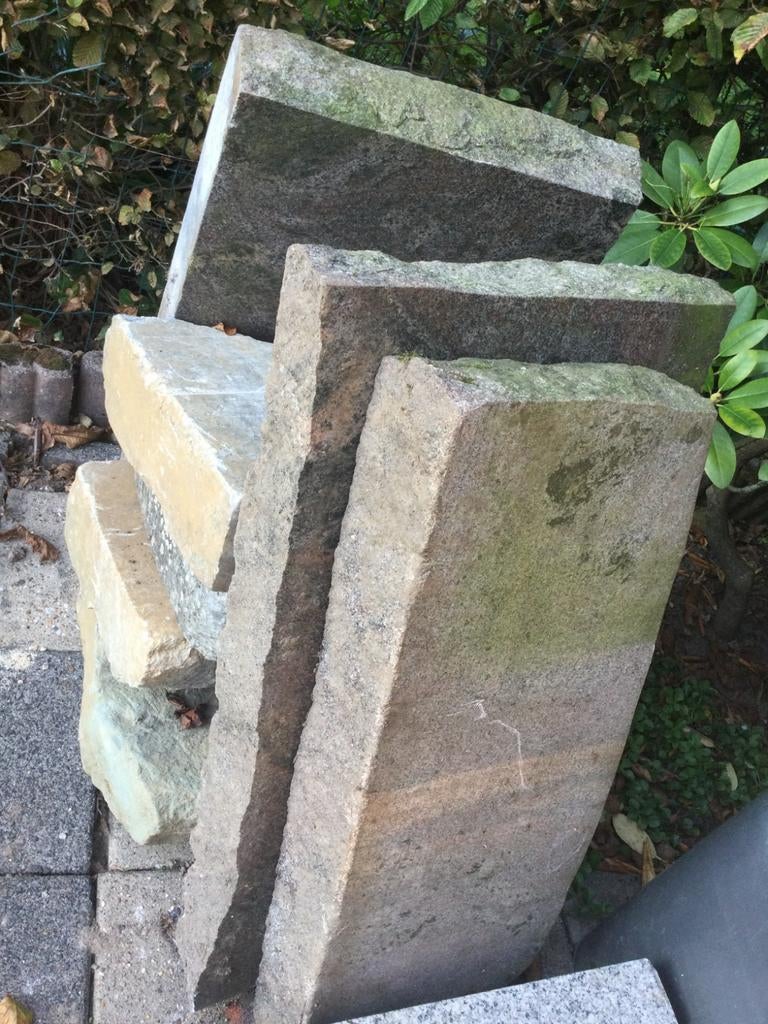 ZGAN, 7x stukken graniet- traptrede verschillende afmetingen, Tuin en Terras, Ophalen